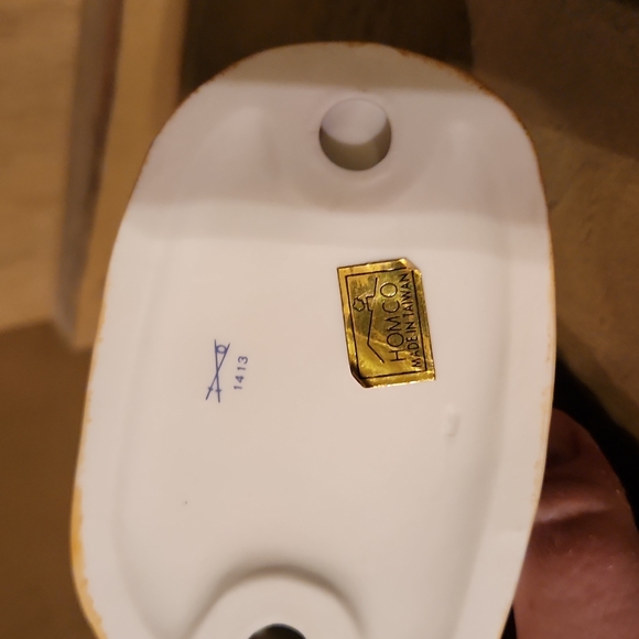 Homeco Vintage Handpainted Puppy and Duckling - Picture 4 of 4